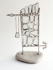 117 beach stone beach glass soft solder H17cm x L11cm x W17cm