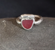 The Red Queen Ring